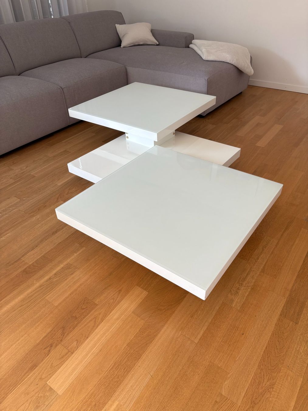 Tavoli: Couchtisch weiss mit Glasabdeckung – Usato da Urdorf venduto da Rini81 4