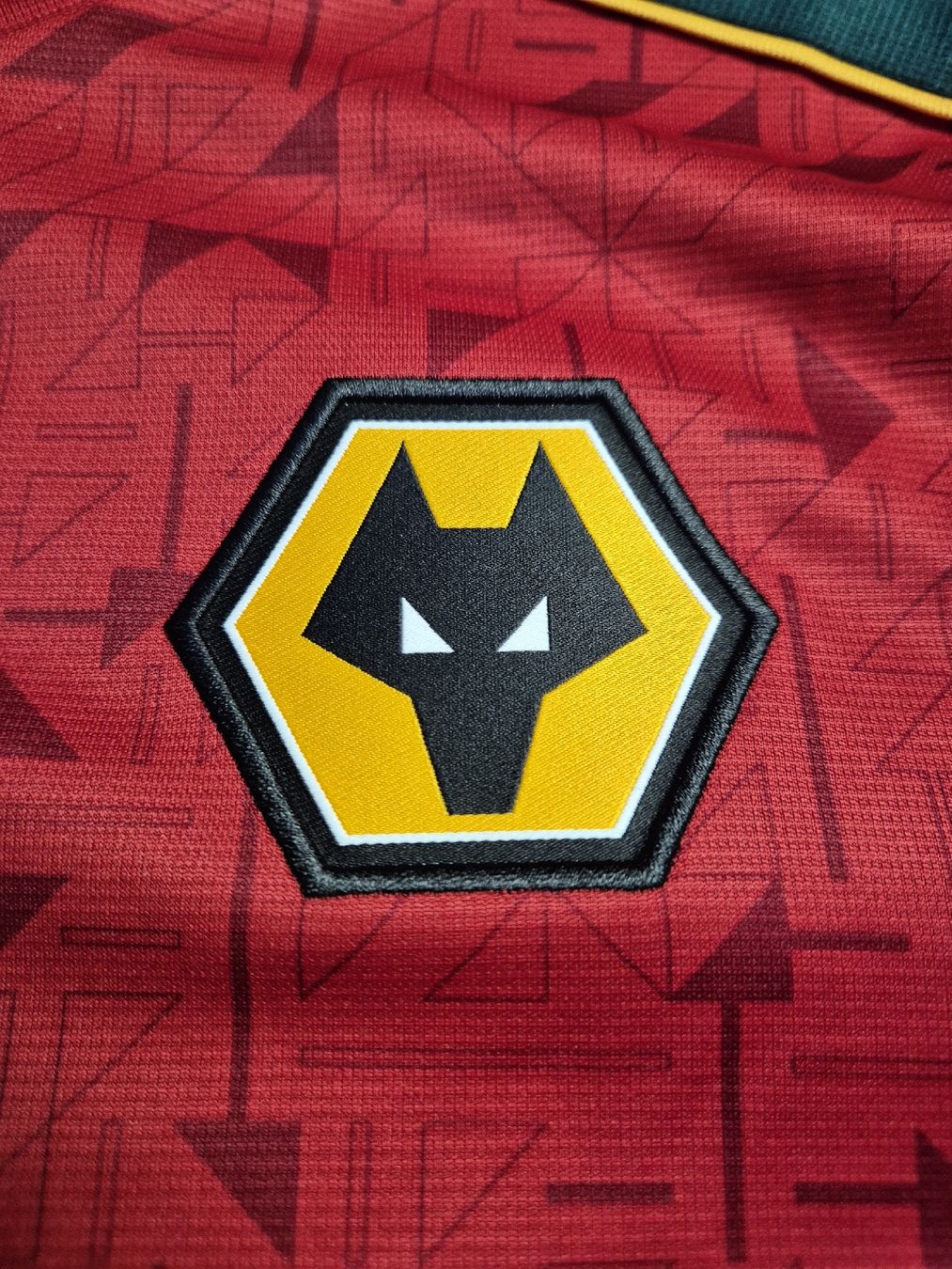 Leibchen & Hosen: Castore 23/24 Wolverhampton Trikot Grösse L – Neu (gemäss Beschreibung) aus St. Gallen von CaliSunshine 2