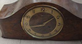 Orologio da tavolo in legno marrone stato accettabile