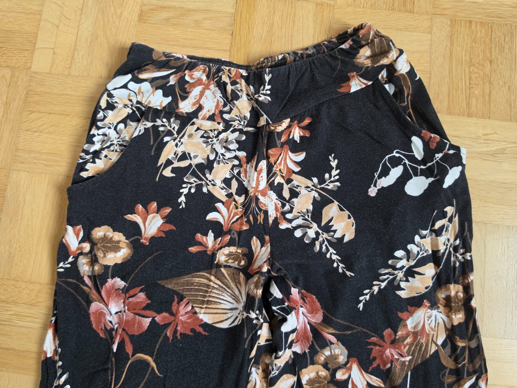 Lascana Hosen: Strandhose Lascana Gr. 36 – Gebraucht aus Stäfa von flamingo_17 1