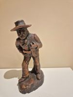 Mann mit Axt, Holzfigur