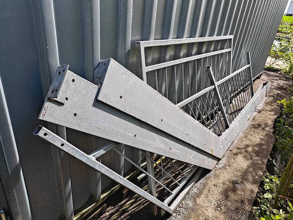 Treppen: Stahltreppe – Gebraucht aus Schaan von boe_br7r