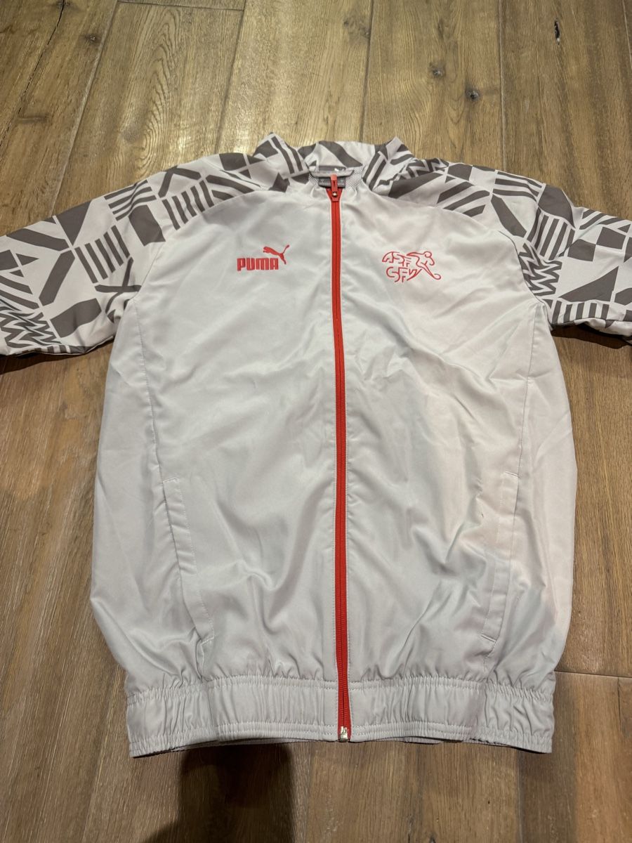 Puma Giacche: Schweizer Jacke S – Usato da Winterthur venduto da Baggio2 2