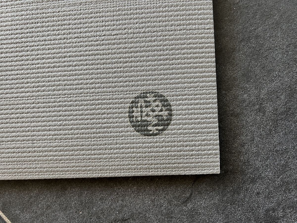 Bodenmatten: Yogamatte Manduka – Gebraucht aus Ettenhausen TG von Dawi 1