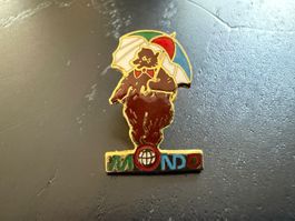Mondo Bärli Pin/Anstecker mit Regenschirm, Vintage rar!