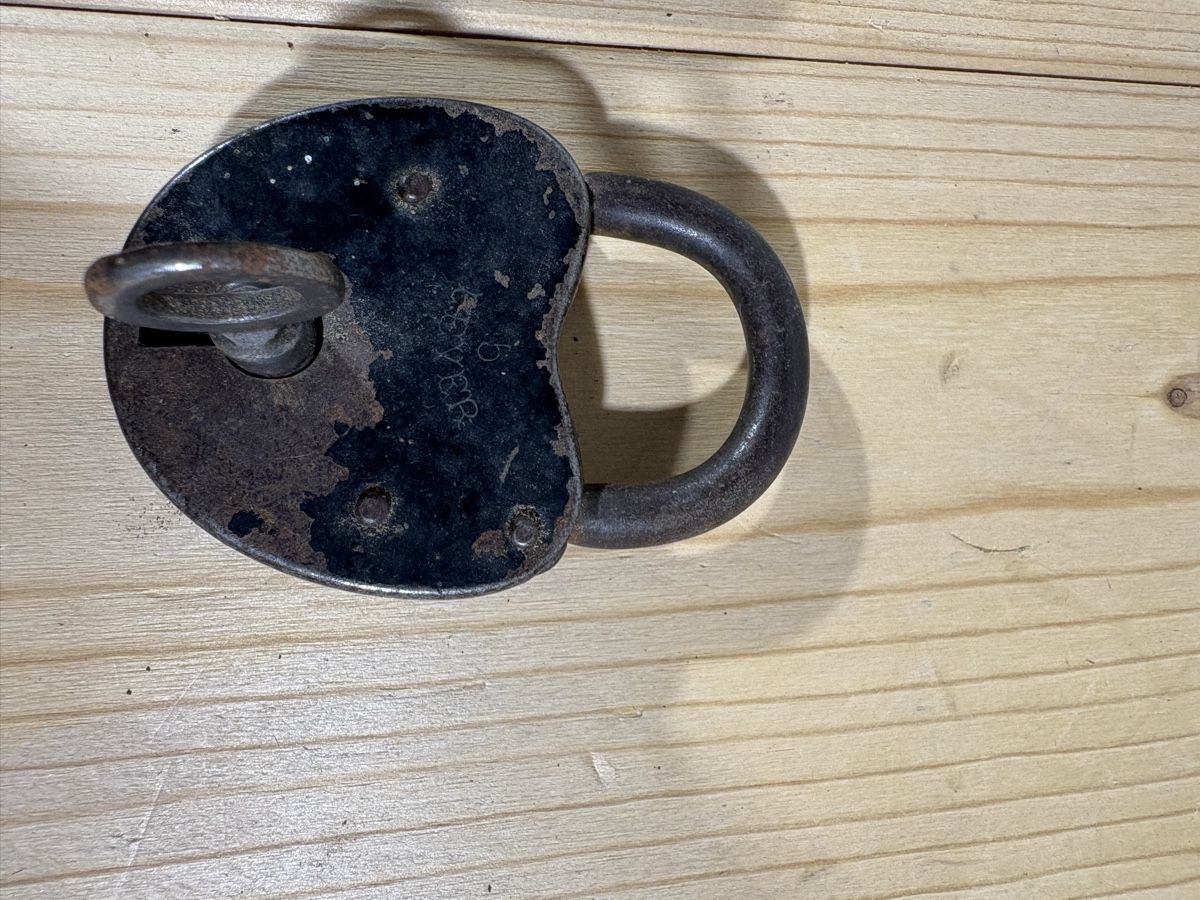Lucchetti: Antike Schlösser-Set: 2 seltene Vorhängeschlösser! – Usato da Steffisburg venduto da pet_2d5t 1