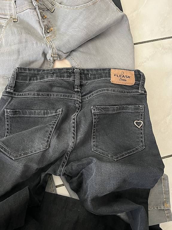 Jeans: Jeans Please S – Usato da Viganello venduto da bia_x25w 2