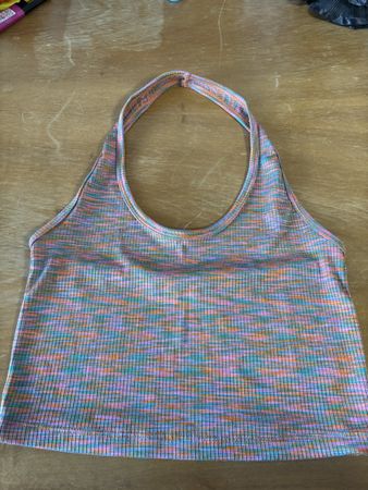 7 süsse Neckholder-Tops Gr. 36/38