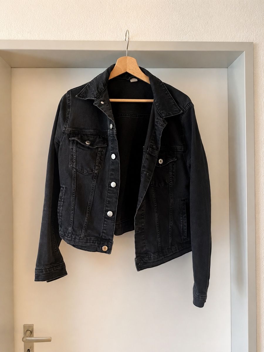 Jacken: Schwarze Denim Jeansjacke L – Gebraucht aus St. Gallen von Cocobello1892