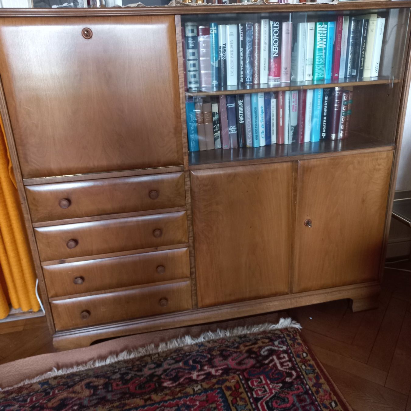 Armadi: Armoire de salon – Usato da Jongny venduto da dve_7nbz