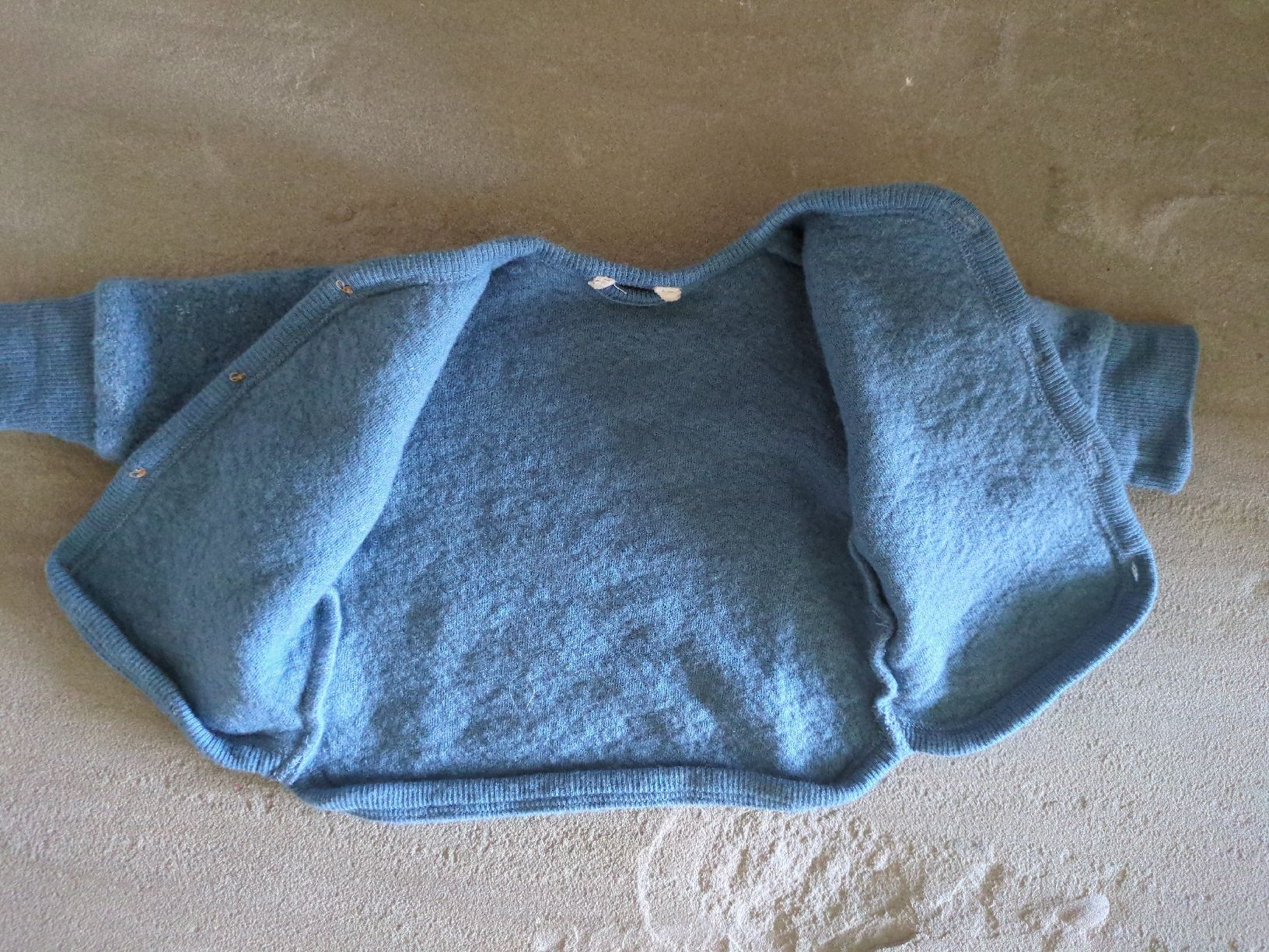 Jacken & Mäntel: Wollwalk Jacke Newborn – Gebraucht aus Oberhelfenschwil von Tattar 1