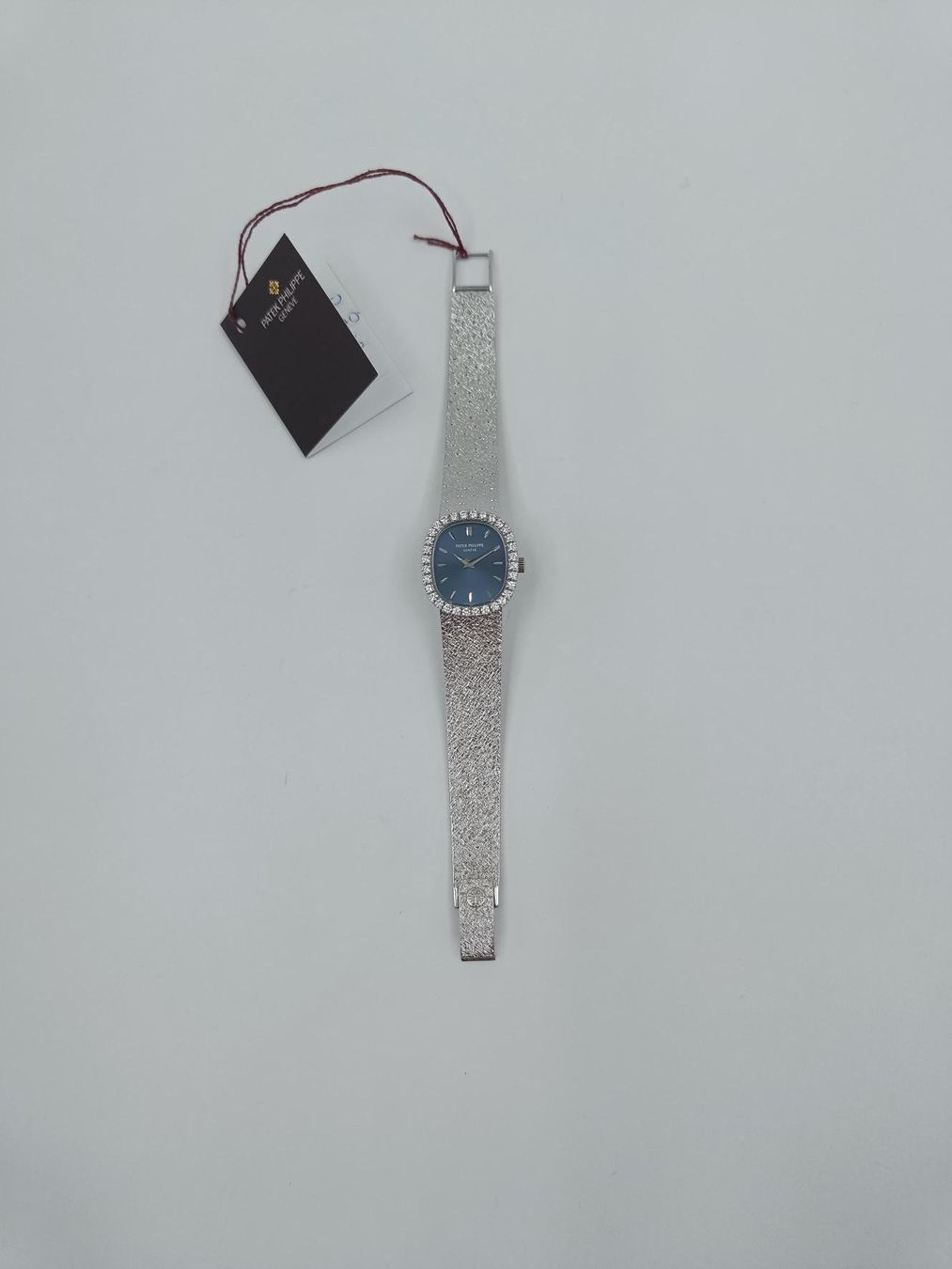 Patek Philippe Orologi: PATEK PHILIPPE "ELLIPSE" , 4134/1G – Usato da Luzern venduto da EdiGem 5