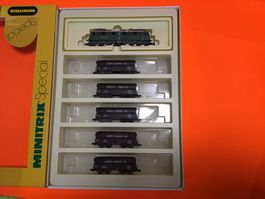 Minitrix Special Set SBB CFF FFS Lokomotive und Wagen