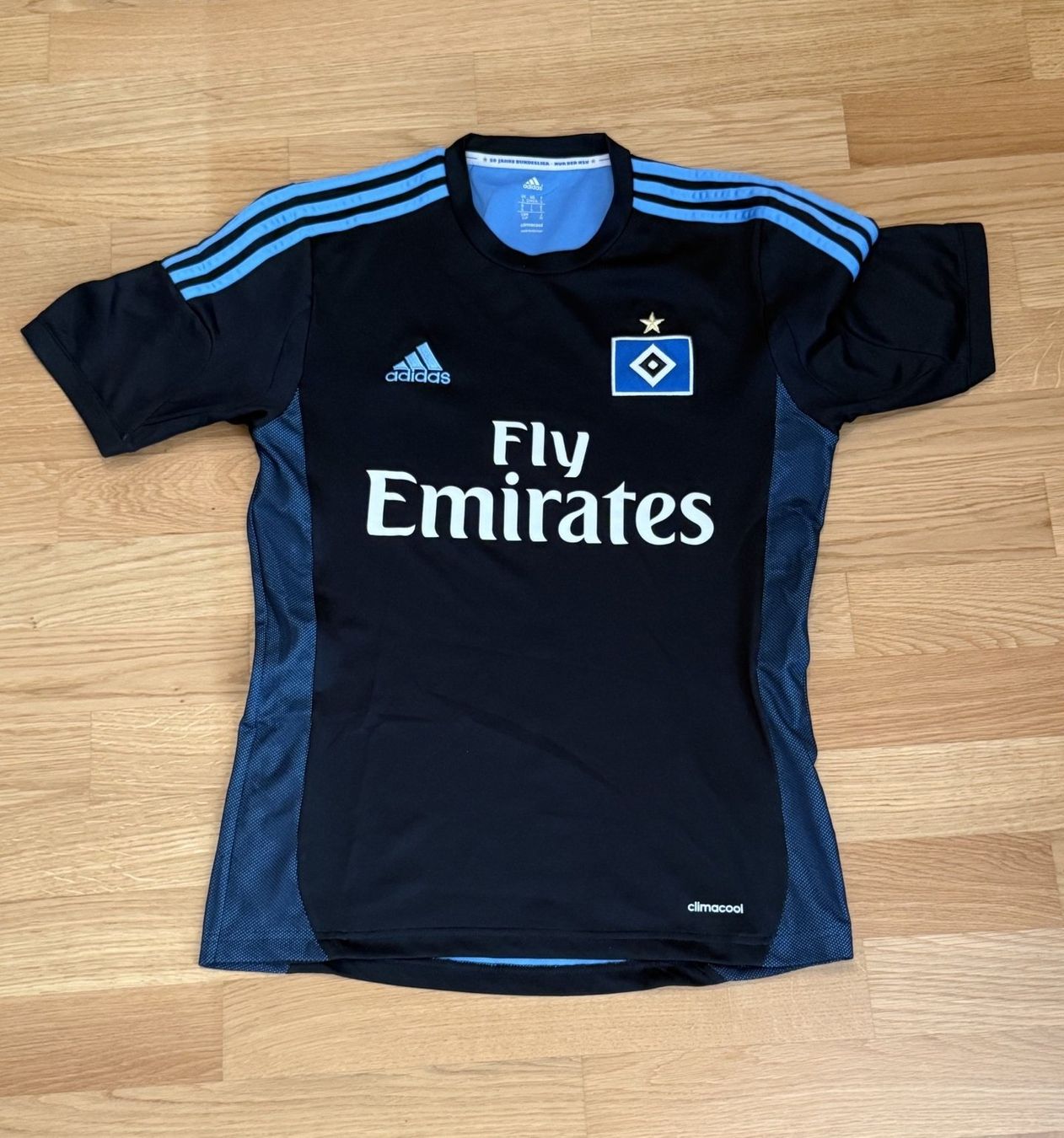 Canottiere & Pantaloni: HSV Trikot schwarz – Usato da Bülach venduto da Murmy