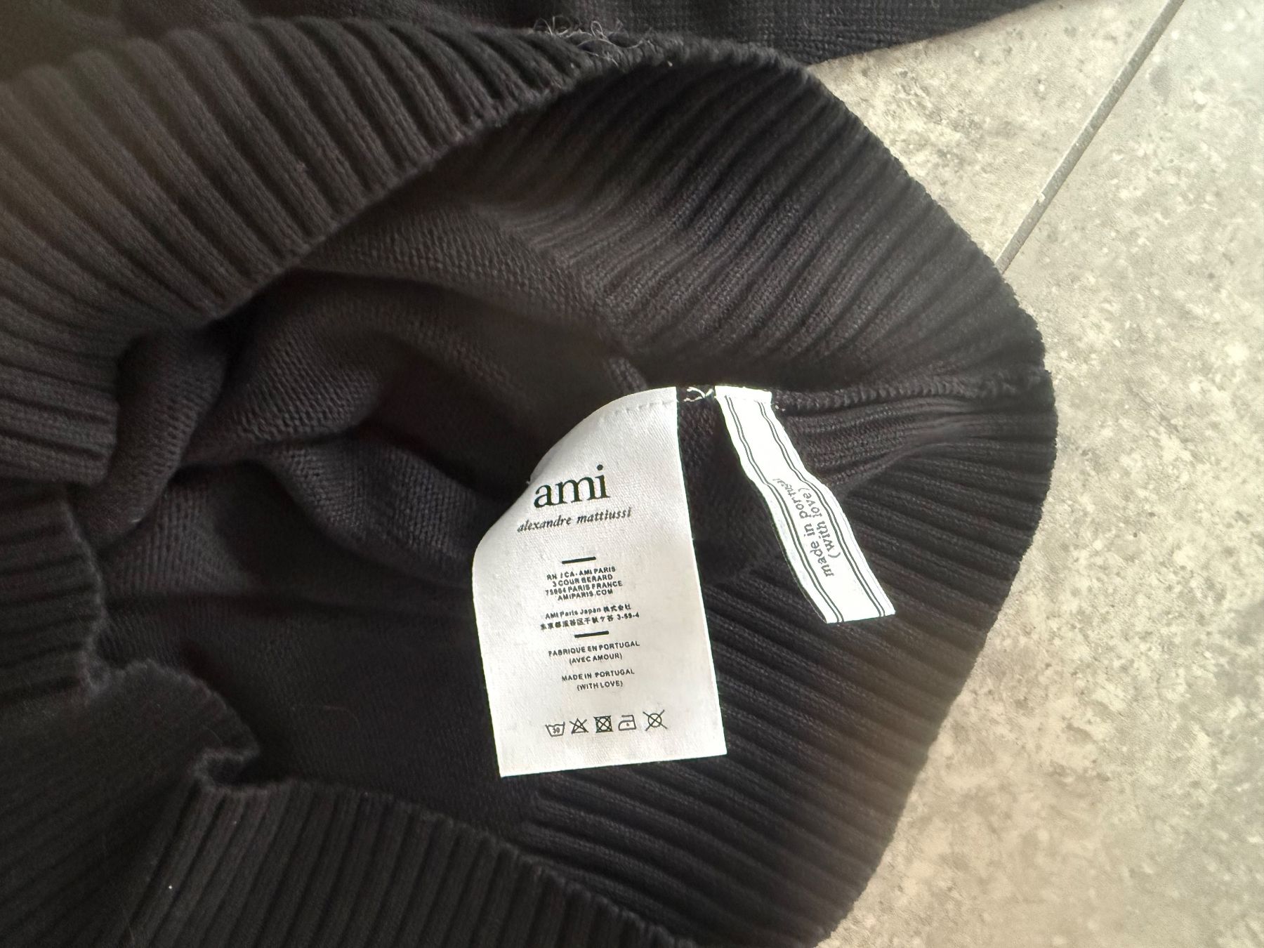 Maglioni & Felpe: Ami Sweater Schwarz Gr. S – Usato da Allschwil venduto da lor_6cgq 5