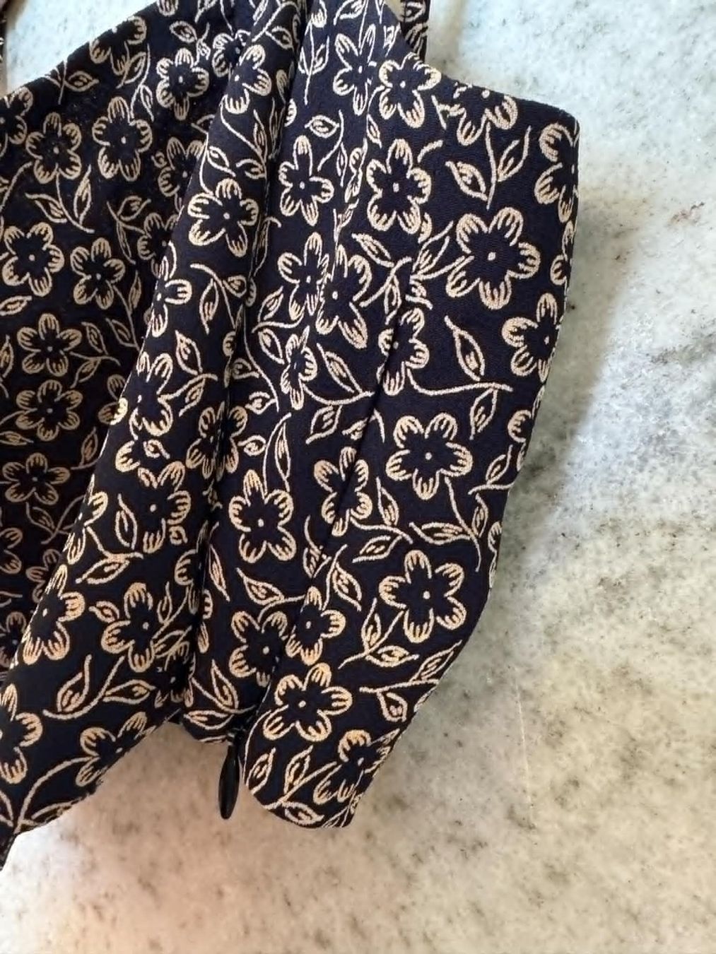 Reformation Tops: Reformation Top US 6/EU 38 – D'occasion à Claro par sof_pkm8 4