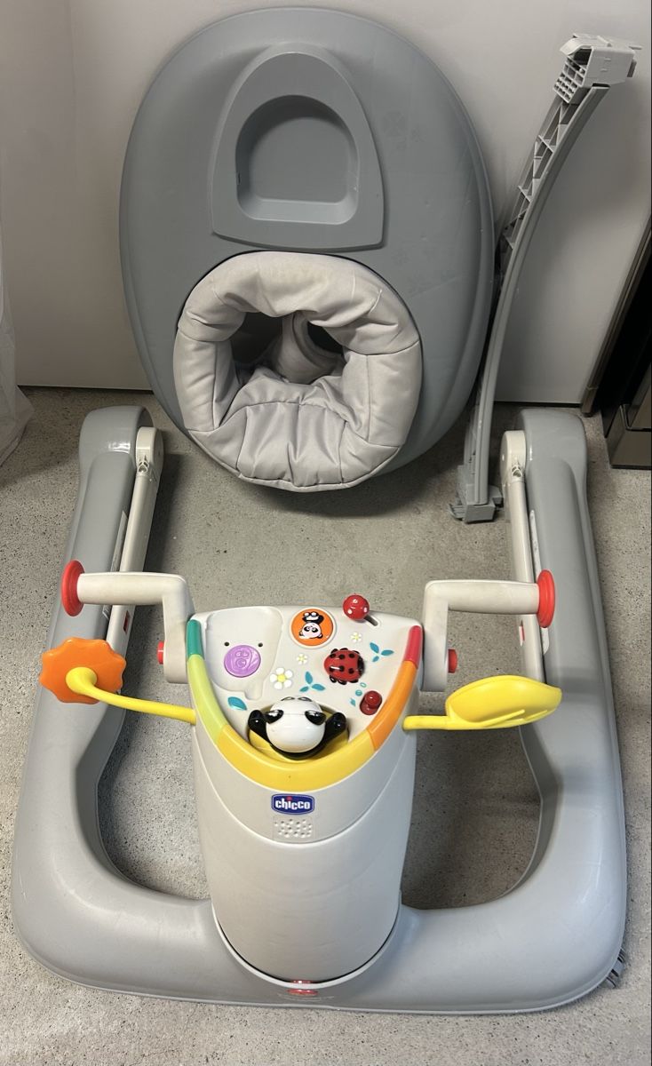 Chicco Veicoli per bambini: Chicco Activity Lauflernhilfe 1-2-3 – Usato da Jenins venduto da marcni1