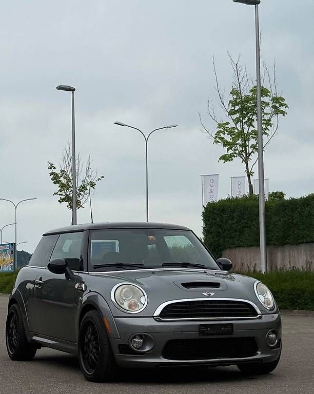 Mini Autos: Mini Cooper S 1.6 Turbo  174 PS export – Defekt aus Niederuzwil von ned_5v52 1