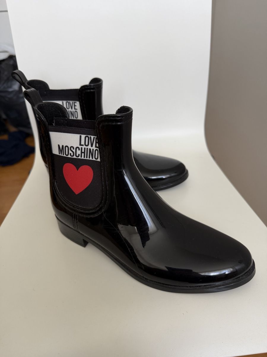 Moschino Scarpe da donna: Moschino Gummistiefel – Nuovo e nell'imballaggio originale da Zollikerberg venduto da Diamond_86