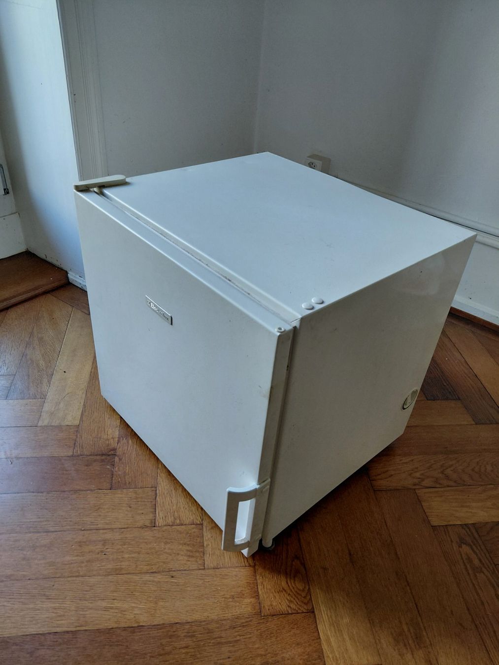 Gefrierschrank: Tiefkühler – Gebraucht aus Binningen von Papa_Jim