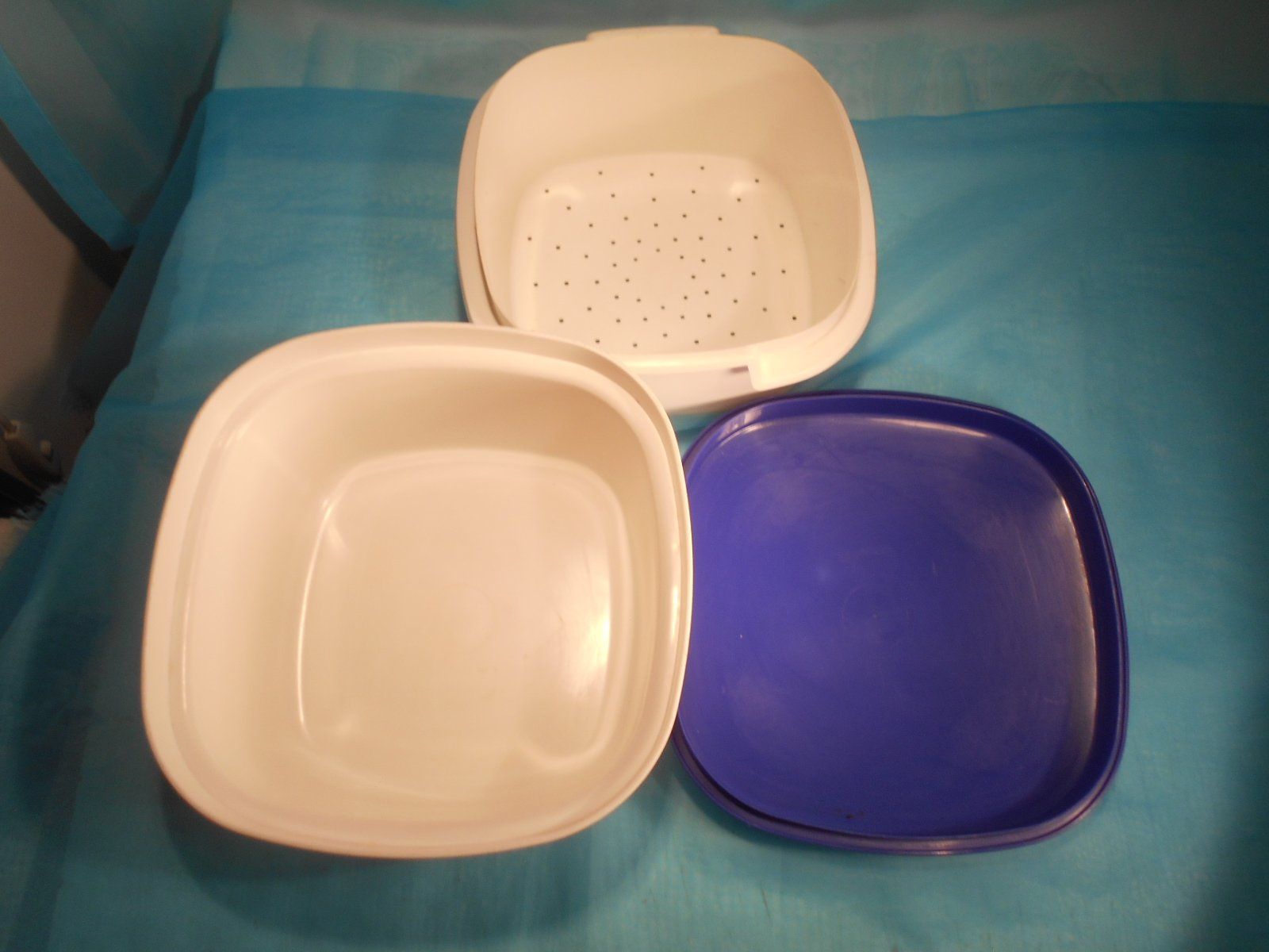 Tupperware Recipients et similaires: Tupperware Multiserver mit Sieb, blau-weiss – D'occasion à Bellach par JingleCherry 3