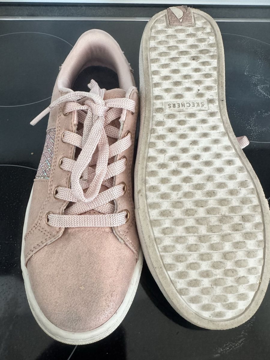 Skechers Scarpe per ragazze: Sneaker 34 – Usato da Schlieren venduto da Fam.Baumi 1
