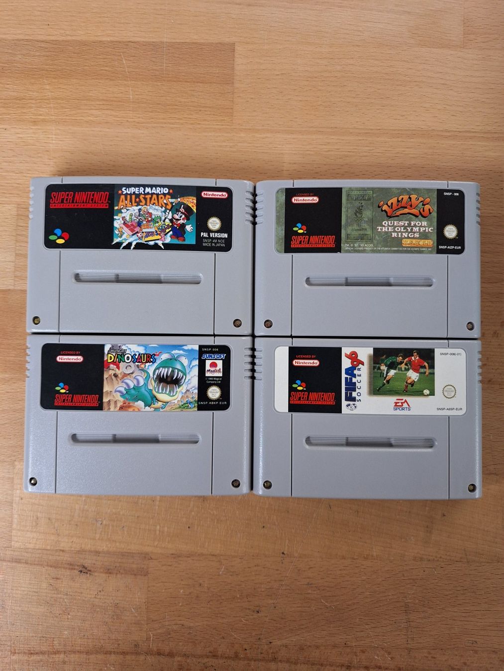 Nintendo Console: Super Nintendo SNES PAL Bundle inkl. 11 Spiele – Usato da Wetzikon ZH venduto da maehli87 5