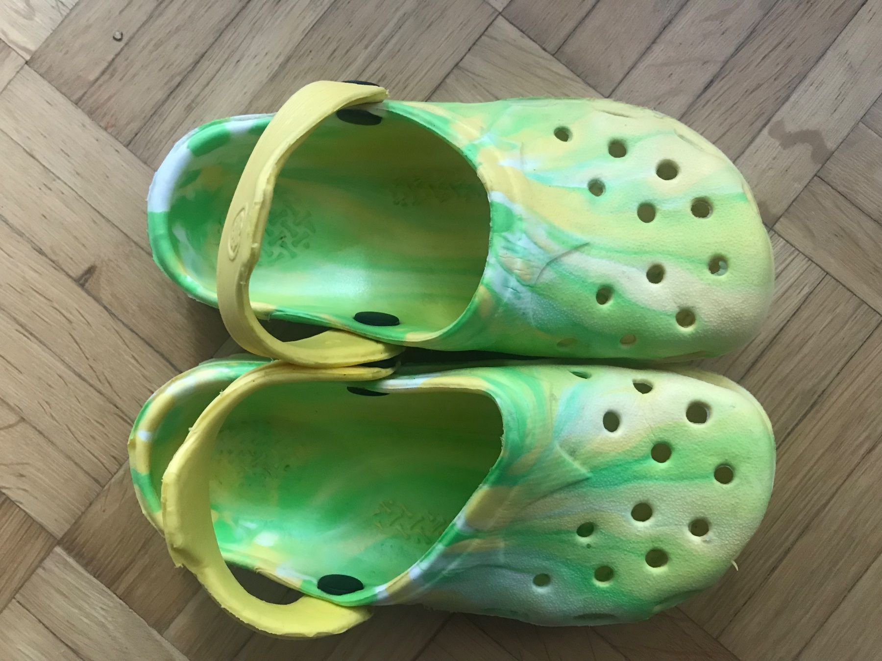 Scarpe per ragazzi: Badeschuhe ca Grösse 29 – Usato da Emmenbrücke venduto da Hathor123 2
