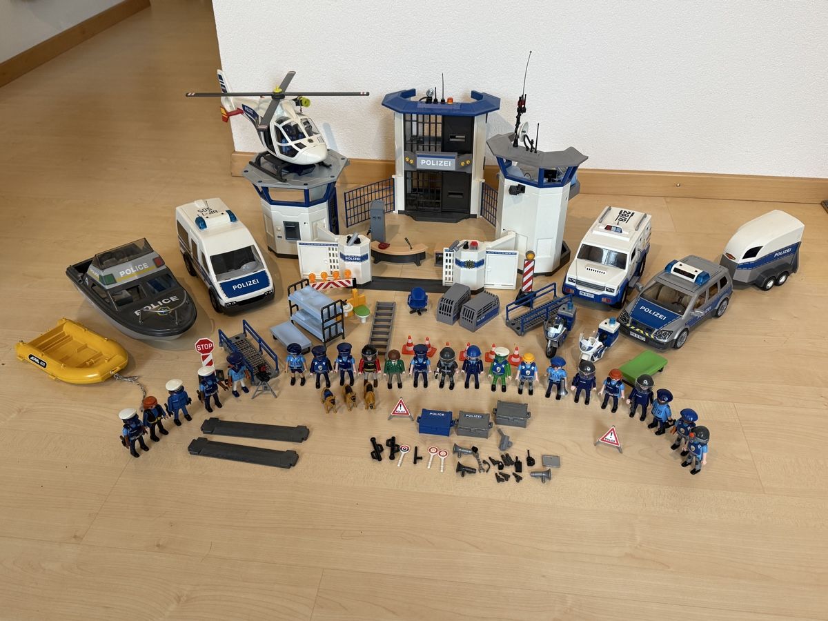 Playmobil Giocattoli: Playmobil Polizei City Action – Usato da Kaiseraugst venduto da FlohmarktMassa
