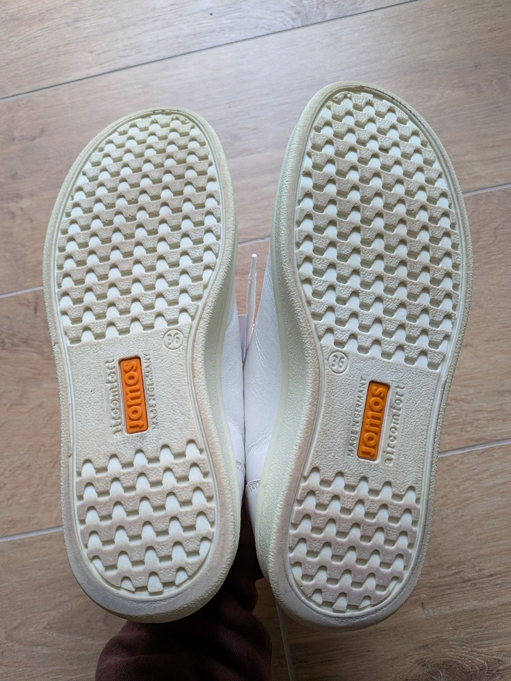 Scarpe da donna: Jomos Damensneaker Grösse 36 – Usato da Eschenbach SG venduto da SanFranciscoCalifornia 4