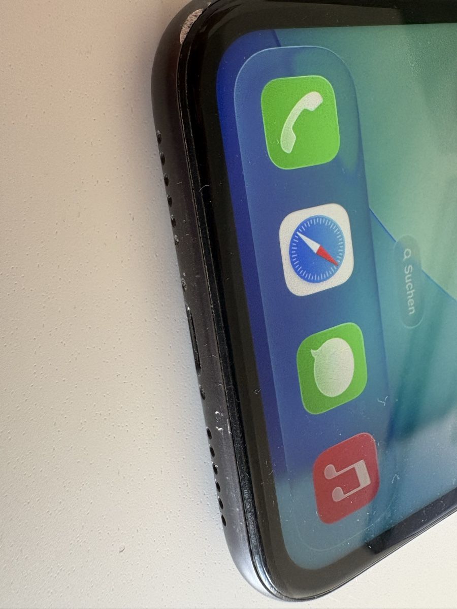 Apple Handys / Smartphones: Apple iPhone 11 128GB ab 1.- – Gebraucht aus Basel von Shogan 2