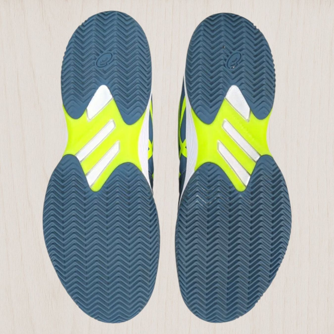 Asics Scarpe da uomo: Asics Solutions Swift-FF taille 46 – Usato da Le Locle venduto da Threads_CH 1