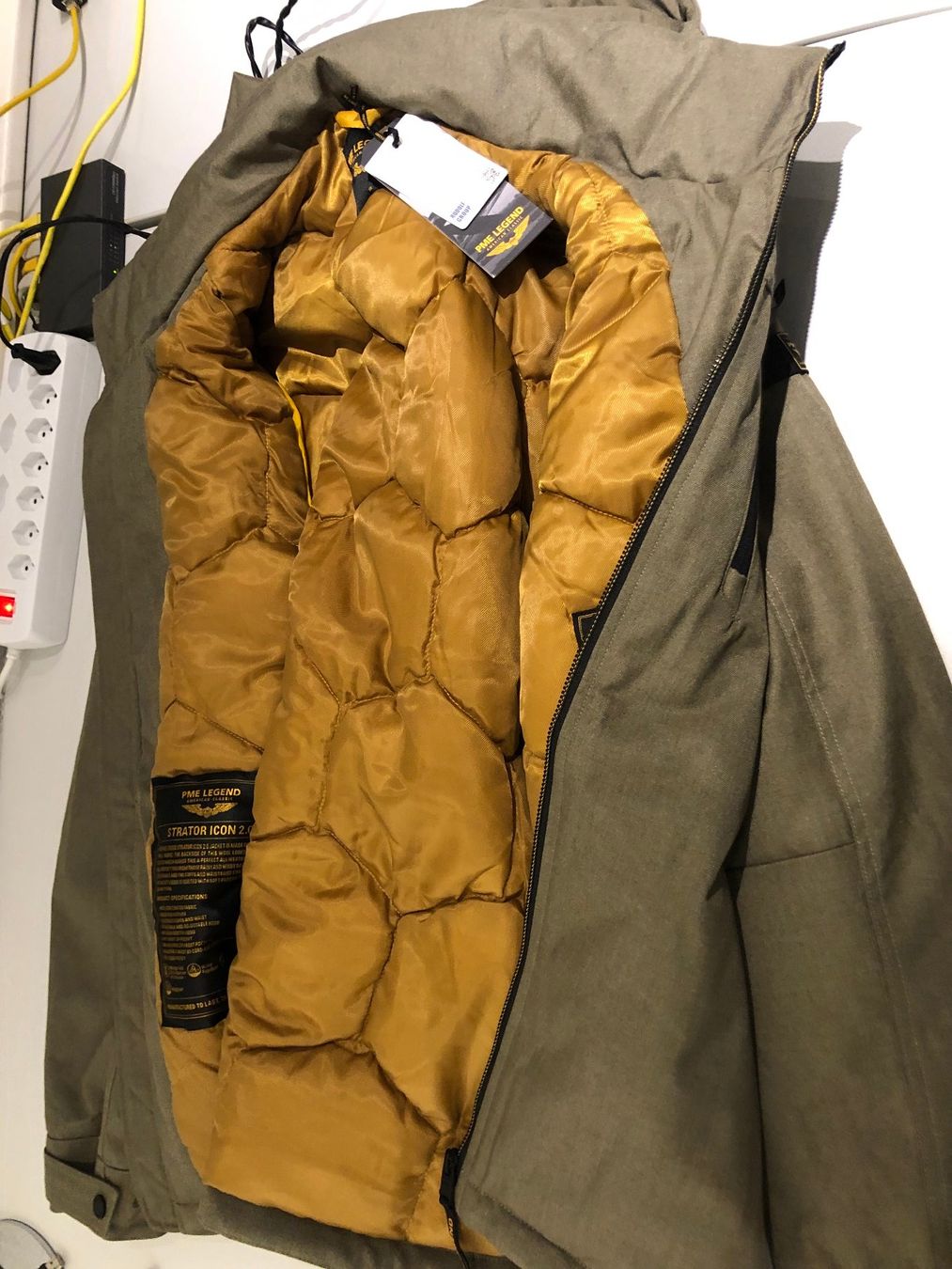 Jacken: Winterjacke neu – Neu und originalverpackt aus Jona von mars100 1