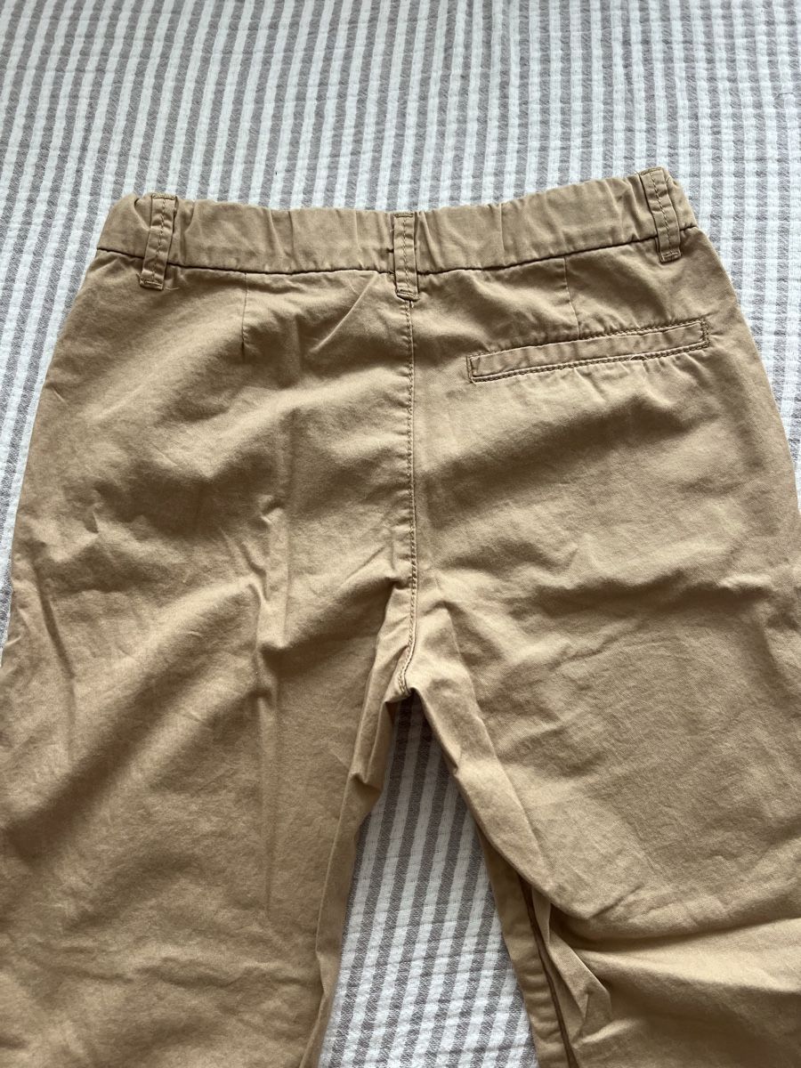 H&M Pantaloni: H&M HOSE BRAUN GR 128 – Usato da Basel venduto da theo-g77 3