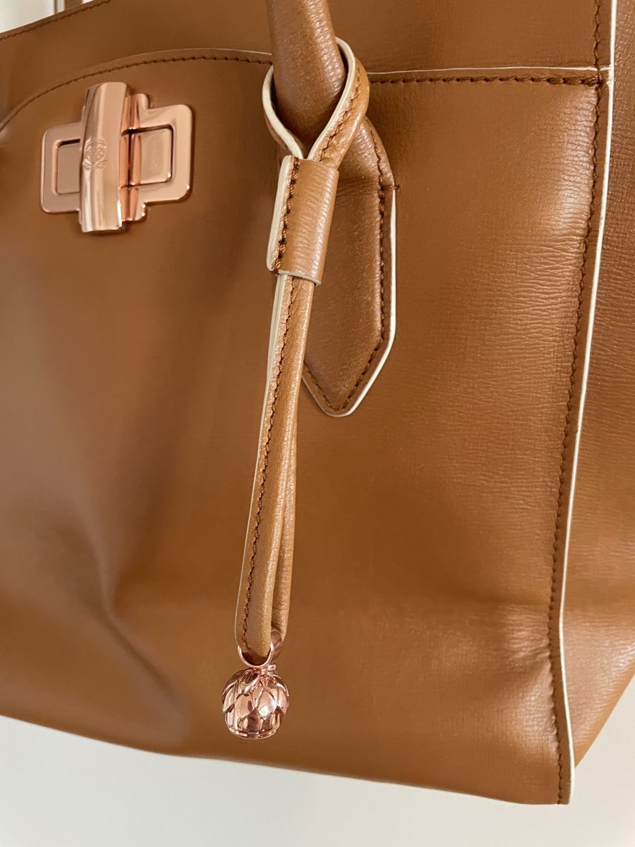 Navyboot Sacs femmes: Navyboot Handtasche Leder braun/camel – Neuf (Voir description) à Meilen par Marielle79 2