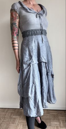 Leichtes Sommerkleid aus Ahimsa Seide Grau/Silber, Grösse L
