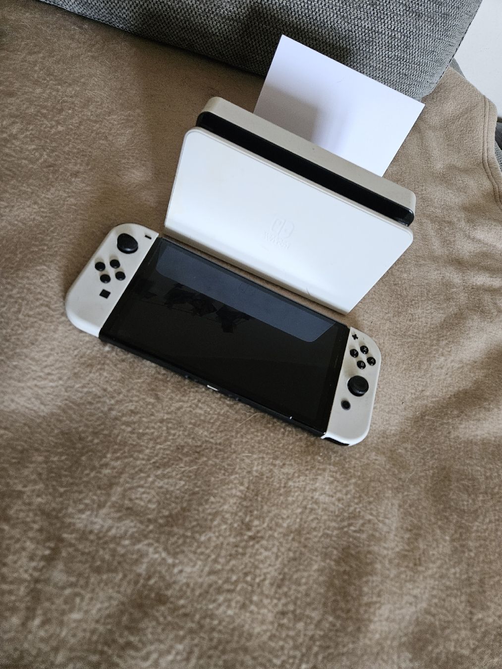 Nintendo Console: Nintendo Switch OLED Weiss | Top Zustand! – Nuovo (secondo la descrizione) da Meinisberg venduto da bob_57g8 1