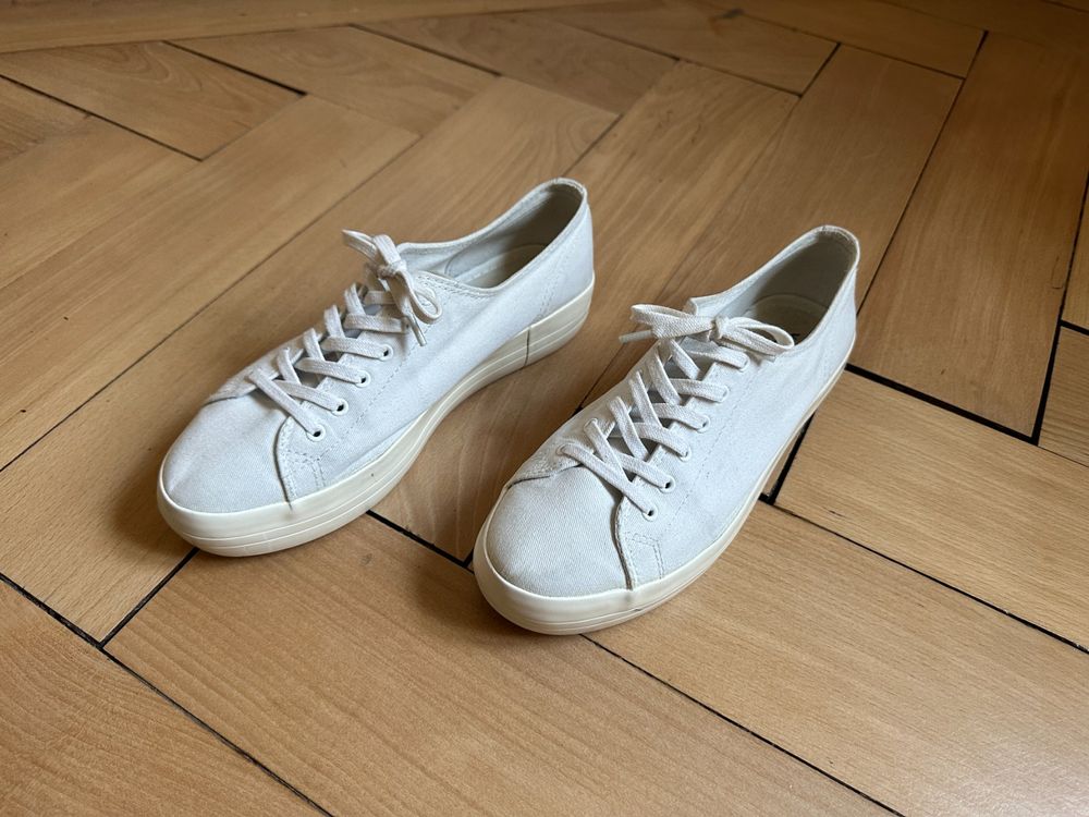 Fabelhafte Weisse Stoffschuhe Damen Bilder