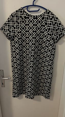 Zara Basic Kleid, Gr. M, Sommerkleid, Schwarz/Weiss