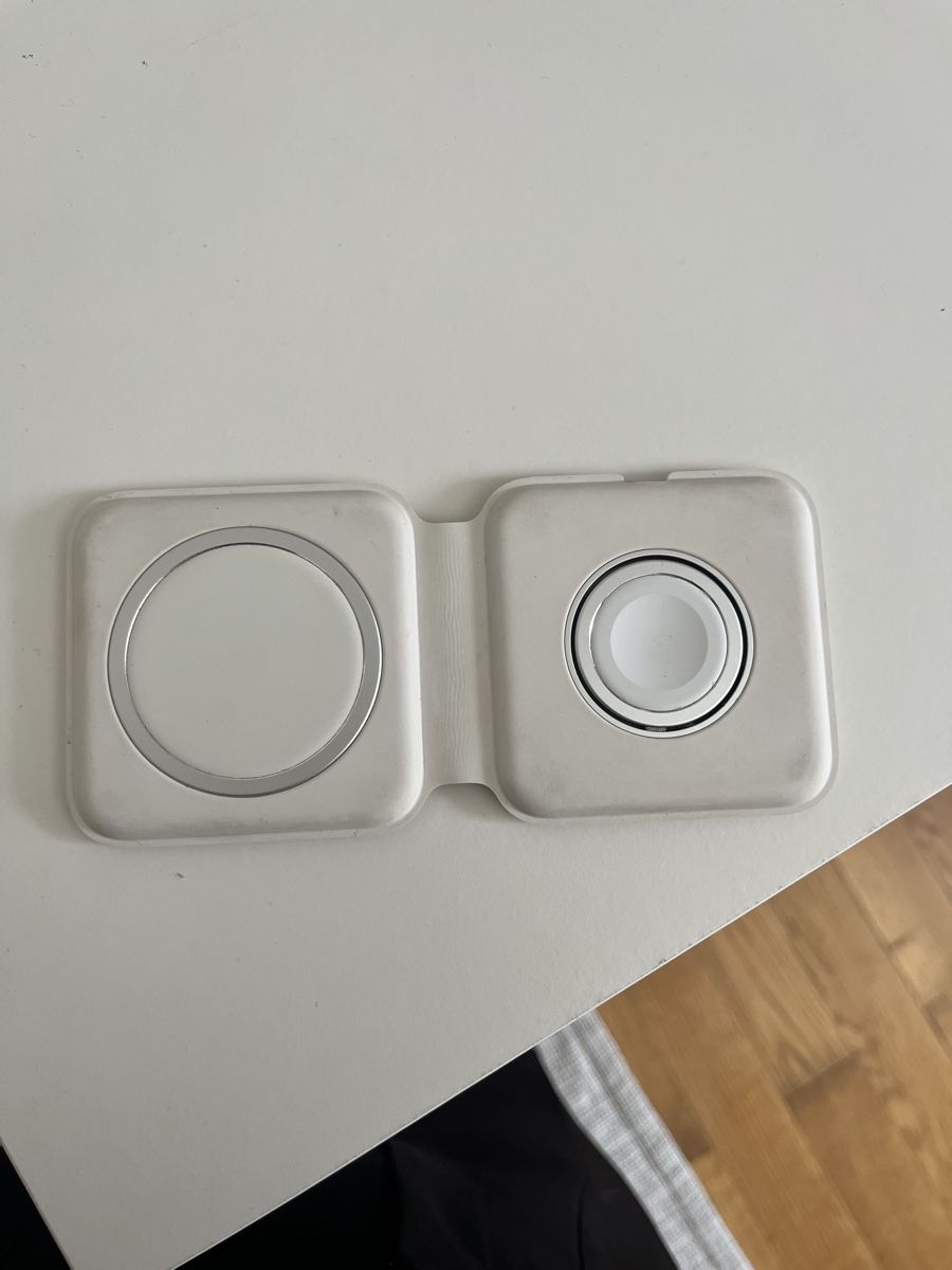 Apple Caricabatterie: Apple MagSafe Duo Charger  – Usato da Vevey venduto da ali_2bqn 1
