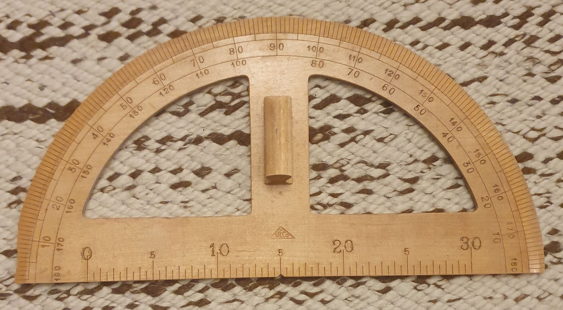 Misurare: Winkelmesser aus Holz – Usato da Pfäffikon ZH venduto da edwinstarr1