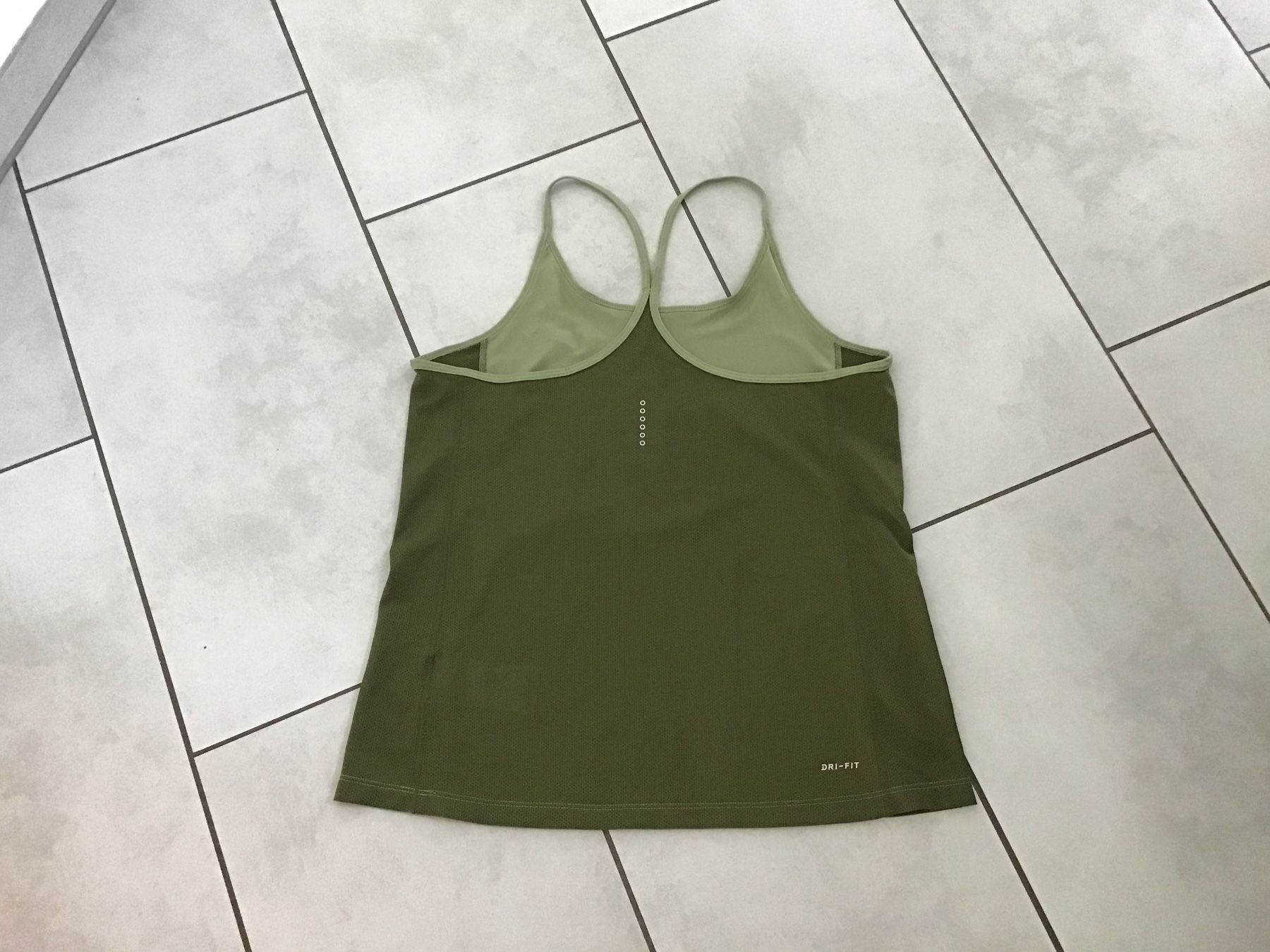 Nike T-shirt: Sport Shirt Dri- Fit  L – Usato da Trimbach venduto da gregy69s 1