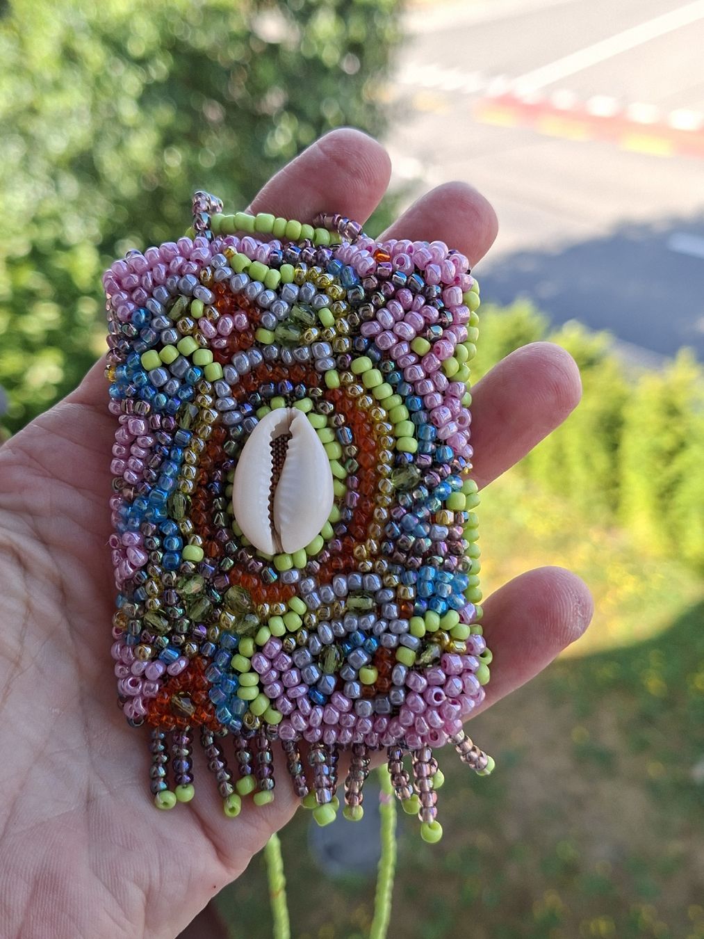 Ketten: Amulett Kette Kauri bestickt Glasperlen  – Neu (gemäss Beschreibung) aus Remetschwil von littleredboots