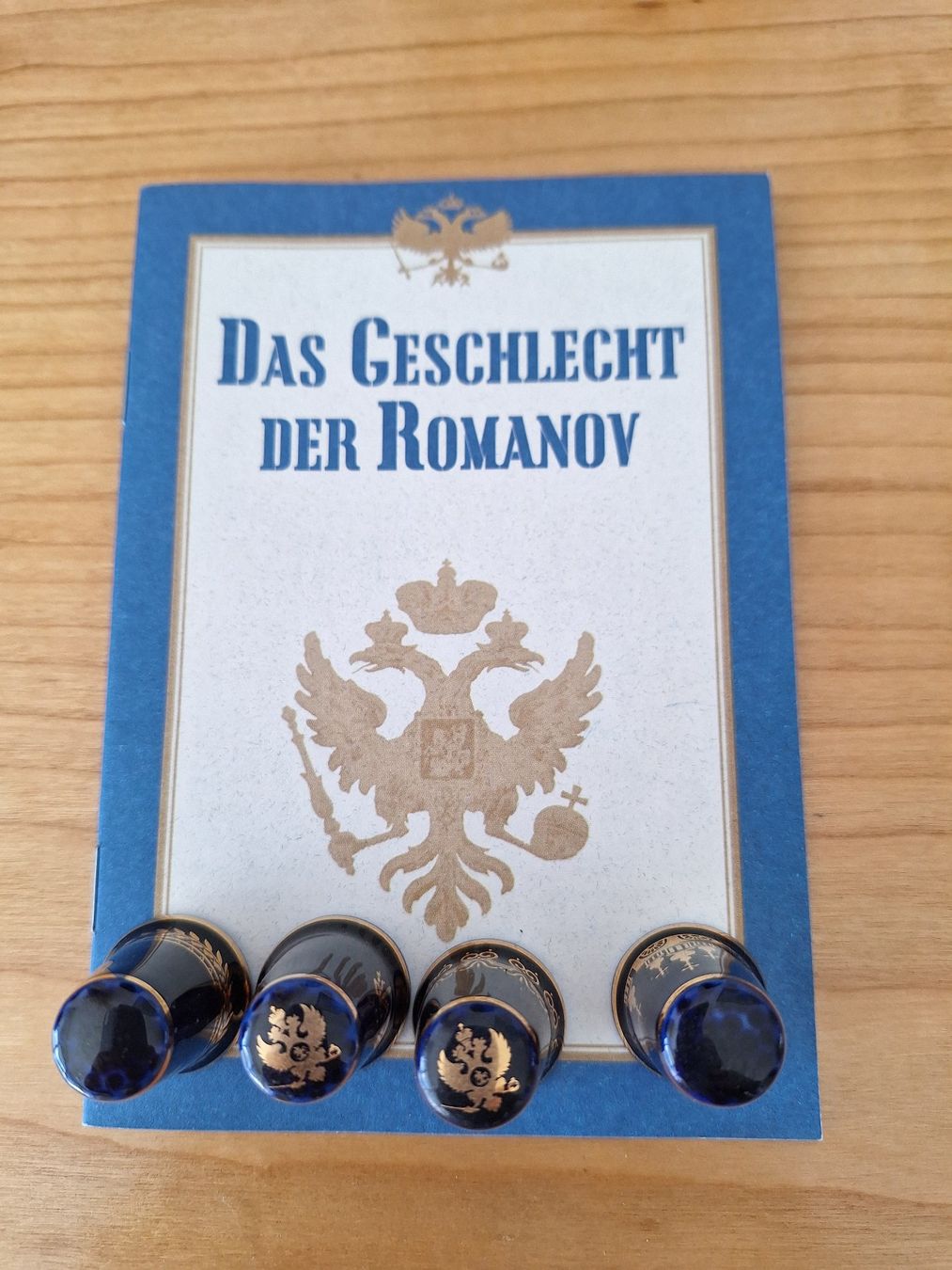Ditali: Fingerhüte Sammlung, viele Sujets, plus Ständer – Usato da Bassersdorf venduto da sus_gut 2