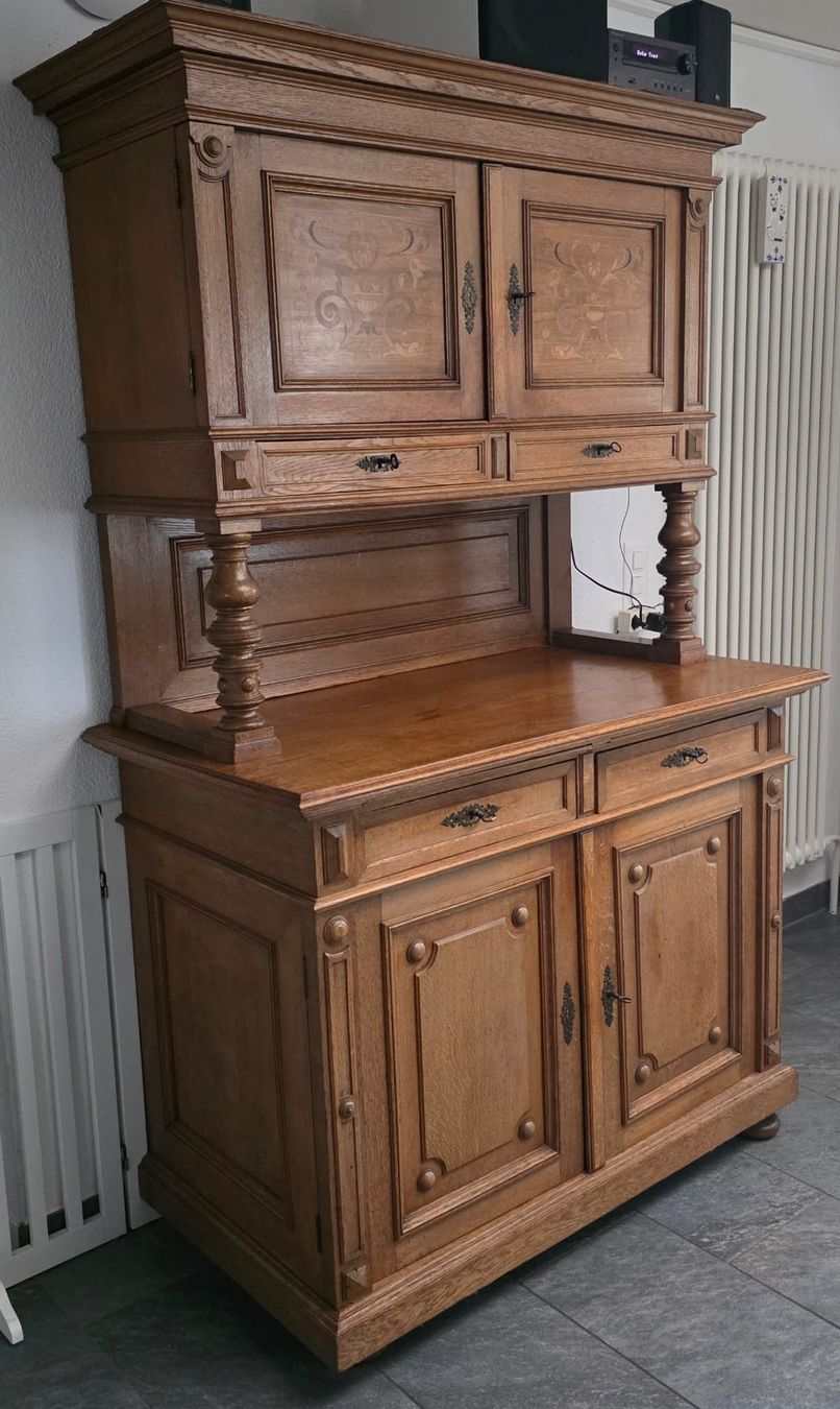 Büffets: Antiker Buffetschrank, Holz, Nussbaum, Vintage – Gebraucht aus Rheinsulz von Dred 1