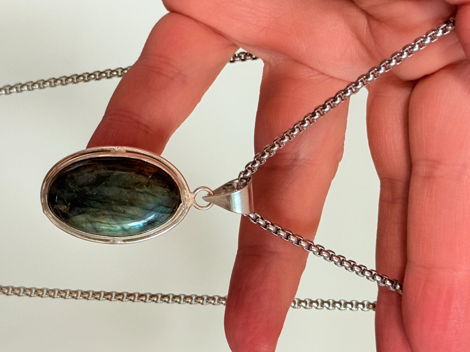 Catenine: Collier Labradorite- Élégance et Mystère! – Nuovo e nell'imballaggio originale da Genève venduto da AGBERG 3