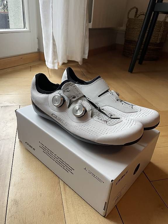 Herrenschuhe: Q36.5 Unique Pro Road Shoe White - 44 – Gebraucht aus Zürich von Ralph1987