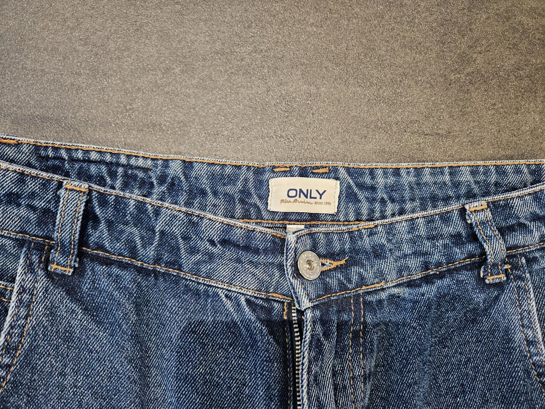 Only Jeans: Only Jeans – Gebraucht aus Walperswil von Jacquelaeng 1