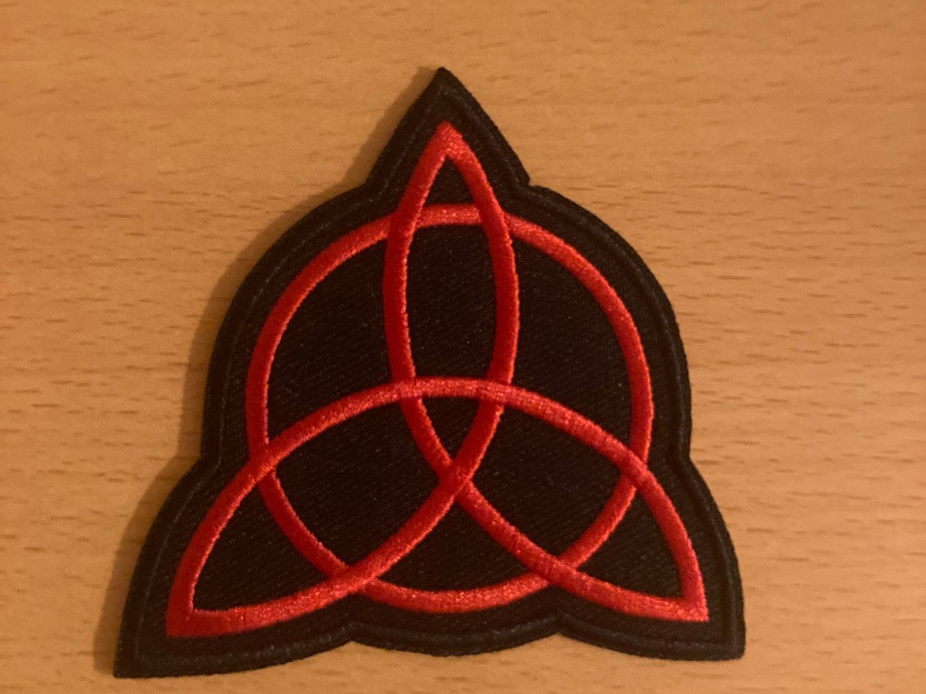 Toppe: Triquetra Celtic Symbology Patch Sticker Aufnäher – Nuovo (secondo la descrizione) da Horn venduto da abutre72