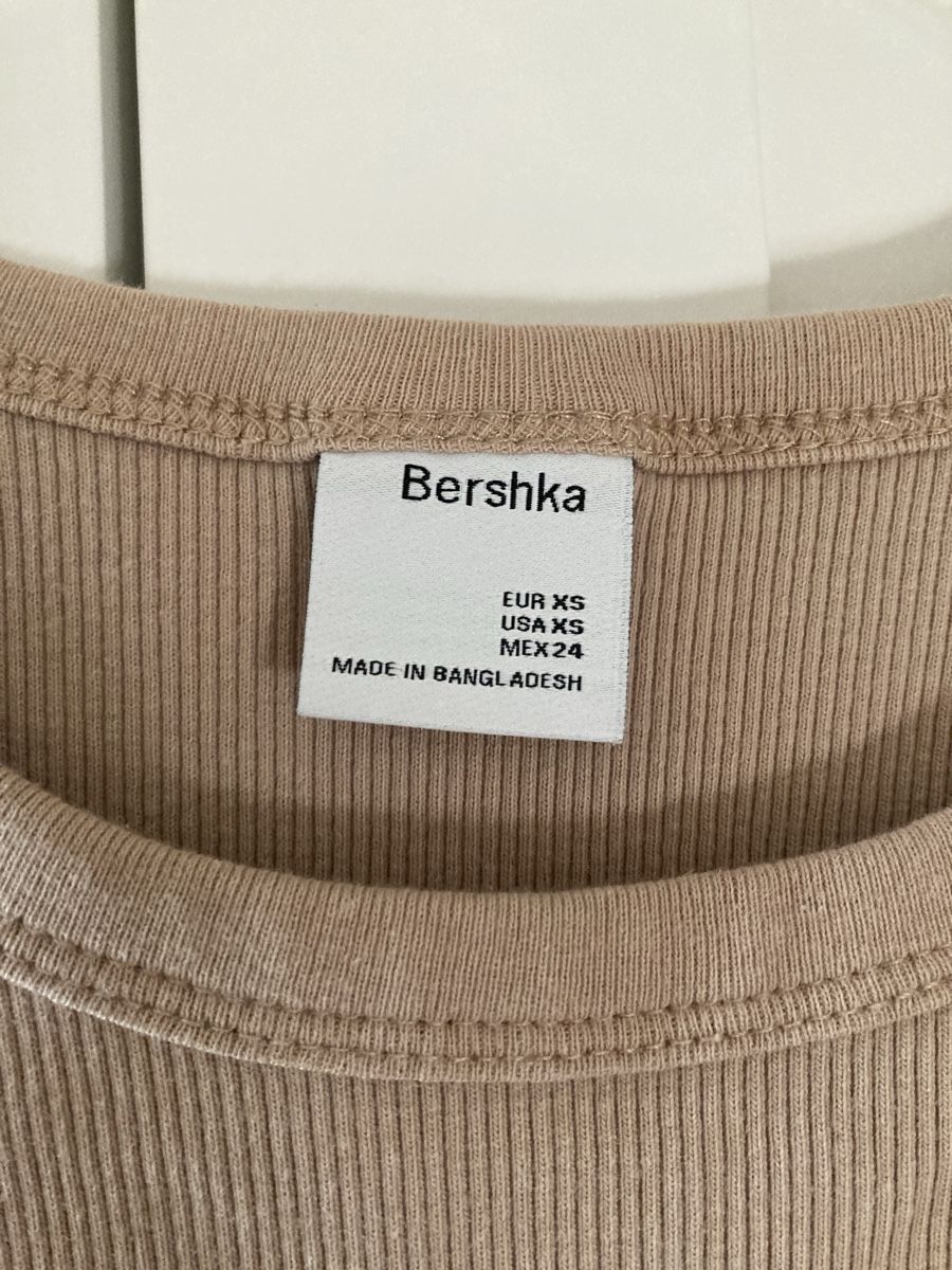 Bershka Tops: Top beige, XS – Gebraucht aus Le Mont-sur-Lausanne von aude_mgn 3
